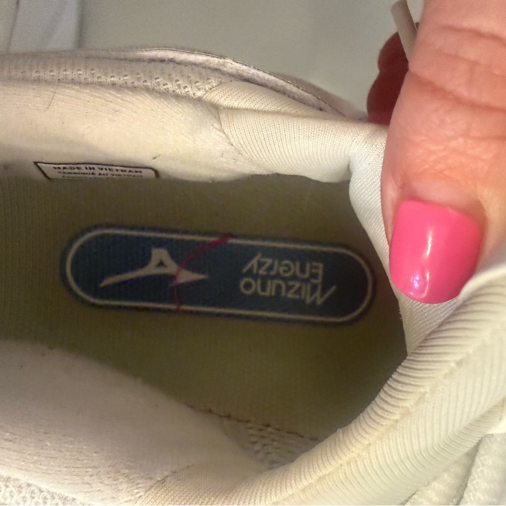 Mizuno Energy White and Mint Volleyball Sneakers - Picture 5 of 6